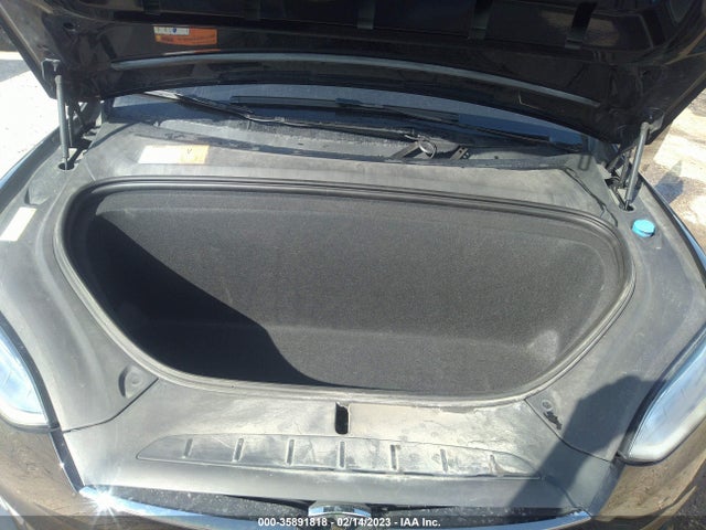 Tesla Model X 70d/90d/75d/60d/p100d 2016 5YJXCBE22GF004168 Image 11