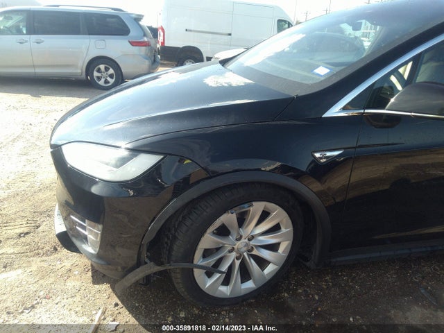 Tesla Model X 70d/90d/75d/60d/p100d 2016 5YJXCBE22GF004168 Image 7