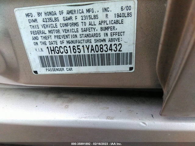 2000 HONDA ACCORD SDN EX W/LEATHER VIN: 1HGCG1651YA083432
