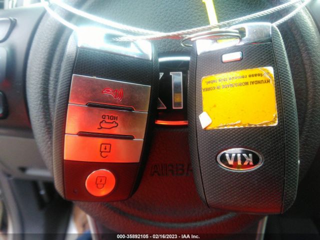 5XYPK4A57GG185355 KIA SORENTO SX