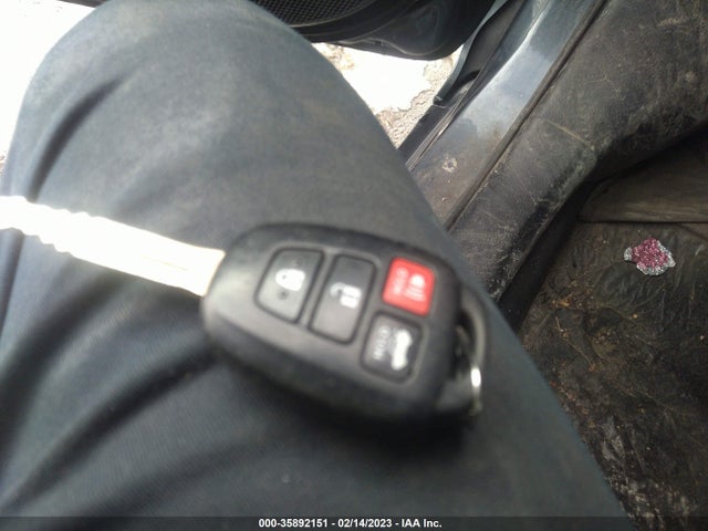 Toyota Corolla L/le/xle/se 2017 2T1BURHEXHC860460 Image 3