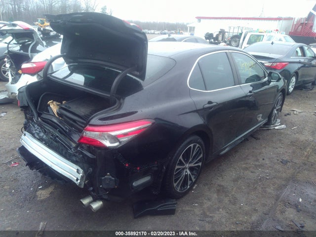 2018 Toyota Camry, VIN: 4T1B11HK5JU546994