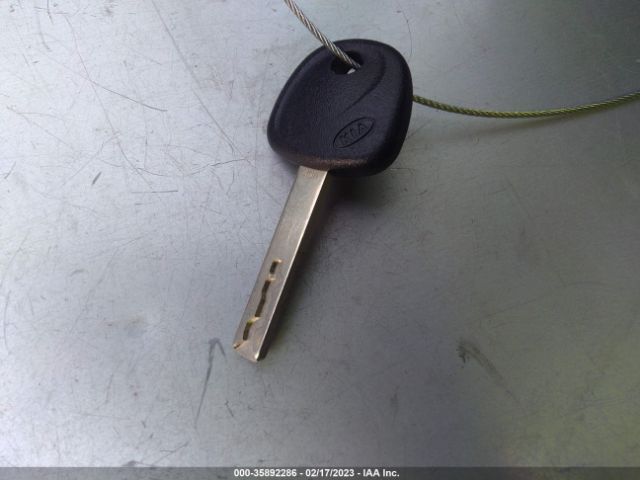 3KPA25AB3JE058804 KIA Rio 5-door Lx