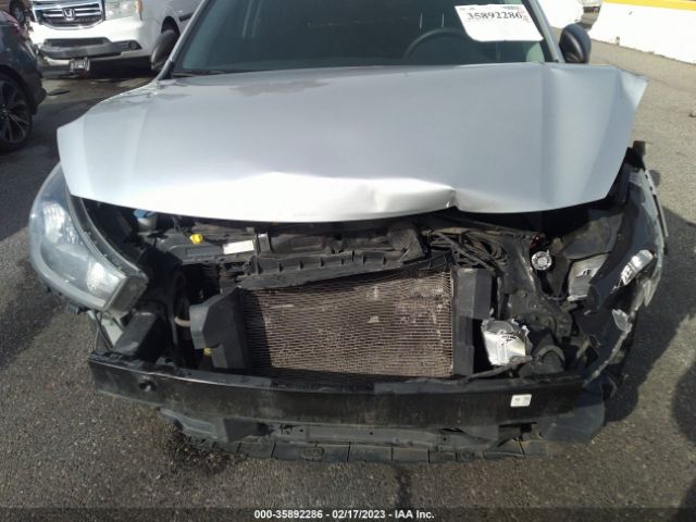 3KPA25AB3JE058804 KIA Rio 5-door Lx