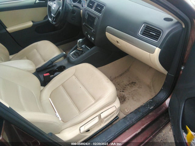 3VWD67AJ5GM395426 Volkswagen Jetta Sedan 1.4t Se W/connectivity