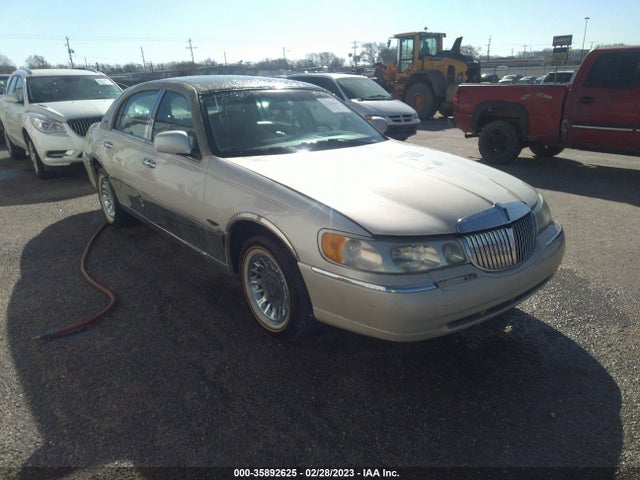 Lincoln Town Car Cartier 2000 1LNHM83W4YY861423 главное изображение