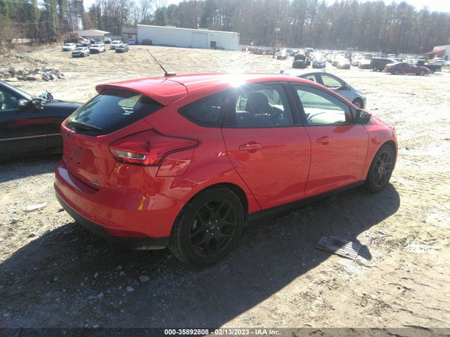 2016 Ford Focus, VIN: 1FADP3K24GL313404