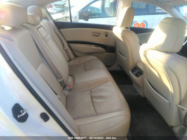 2017 Acura RLX, VIN: JH4KC1F54HC000259