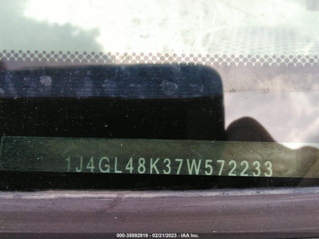 1J4GL48K37W572233 Jeep Liberty Sport