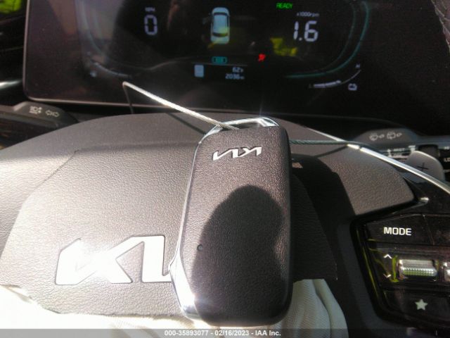 KNDCR3LEXP5060313 KIA NIRO EX