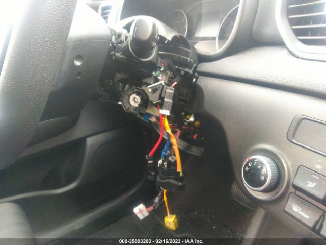 KNDPMCAC3K7491364 KIA Sportage Lx