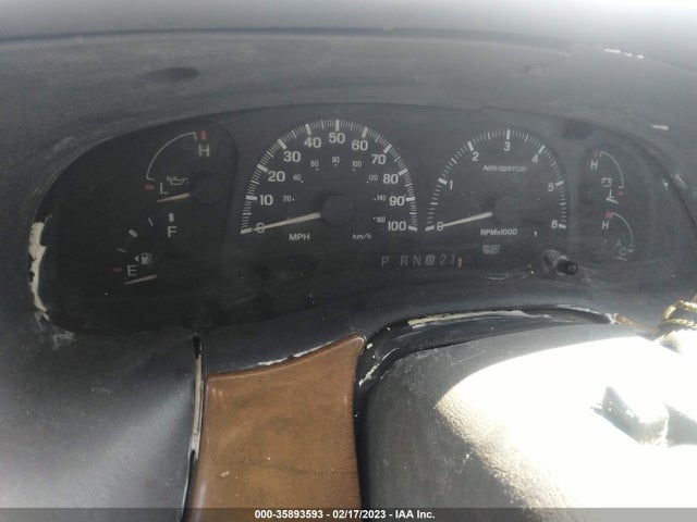 Lincoln Navigator 2000 5LMPU28A3YLJ07218 Image 8