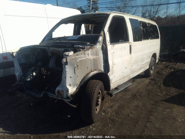 Chevrolet Express Passenger Ls 2014 1GAWGPFG2E1119679 Image 2