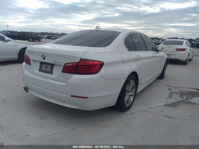 BMW 5 Series 528i 2013 WBAXG5C52DD234408 Image 4