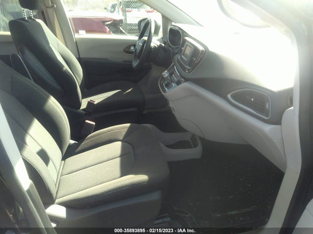 Chrysler Pacifica Touring 2017 2C4RC1DG4HR569107 Image 5