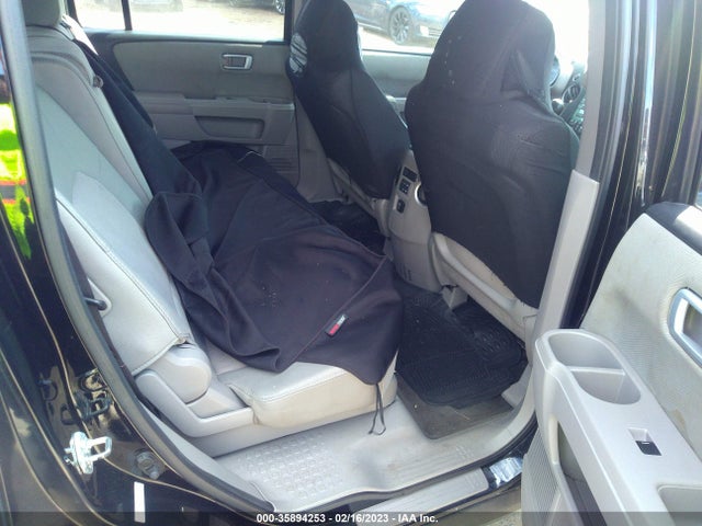 2011 HONDA PILOT EX VIN: 5FNYF3H43BB034321