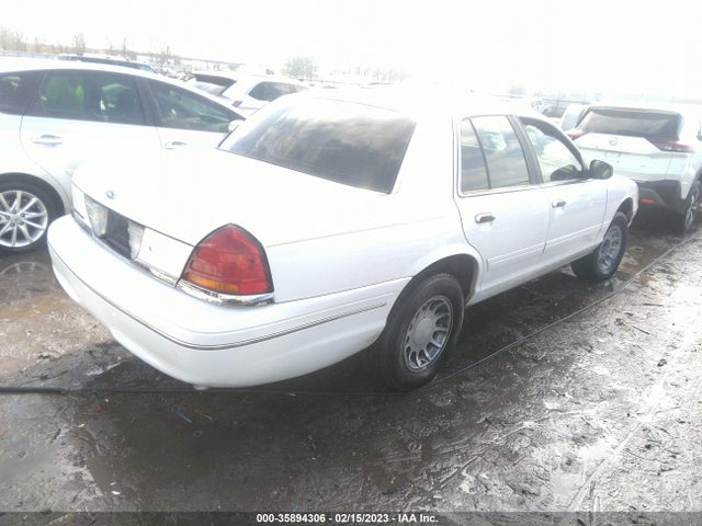 2001 FORD CROWN VICTORIA LX VIN: 2FAFP74W01X117955