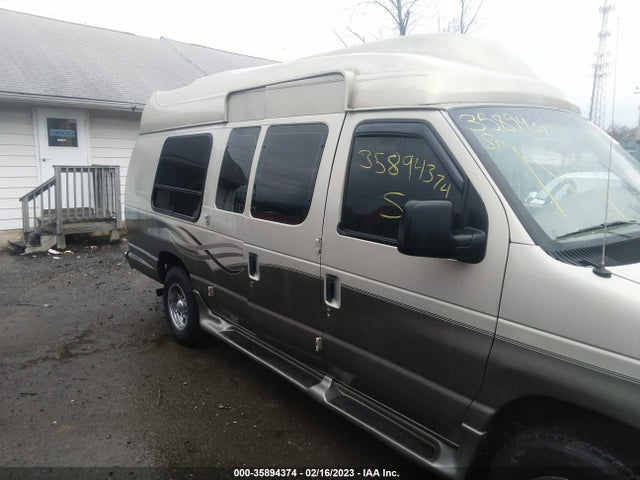 2005 FORD ECONOLINE CARGO VAN RECREATIONAL VIN: 1FDNS24L65HA86144