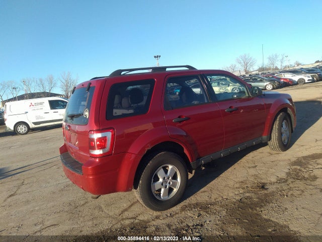 2010 FORD ESCAPE XLS VIN: 1FMCU0C76AKC21596