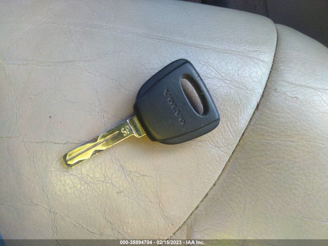 Volvo S60 2005 YV1RS592052443564 Image 3