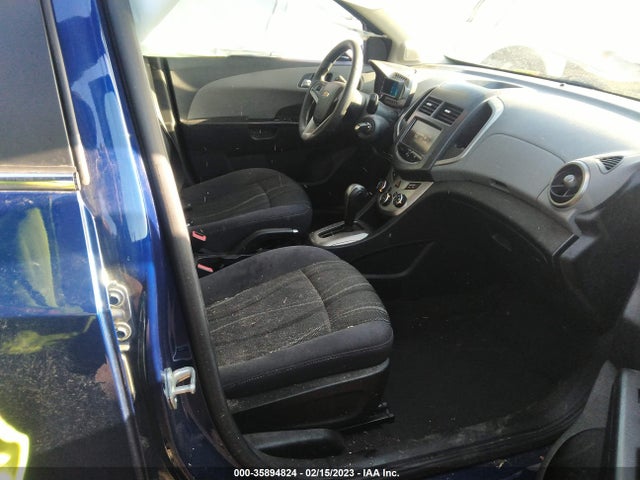 Chevrolet SONIC LT 2014 1G1JC6SB2E4140749 Image 5