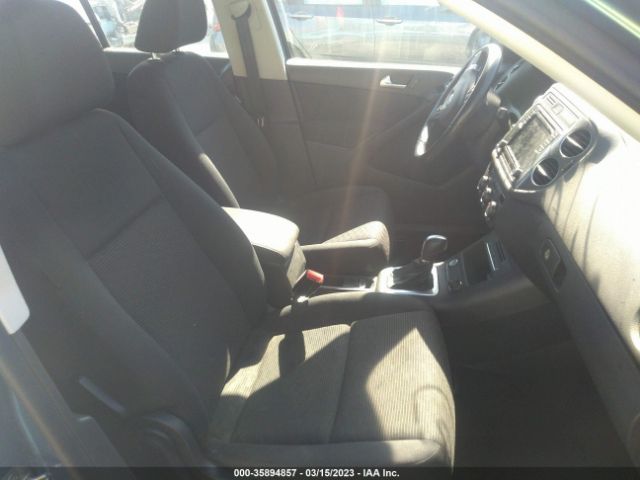 WVGAV7AX9HK042222 Volkswagen Tiguan 2.0t/2.0t S
