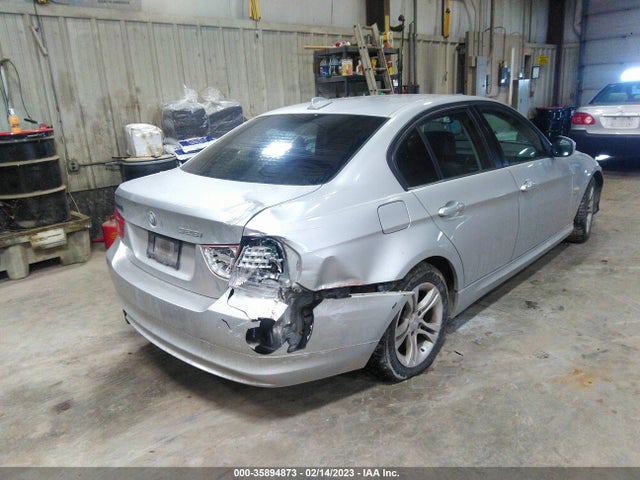 BMW 328 2011 WBAPK7C57BA773132 Image 6