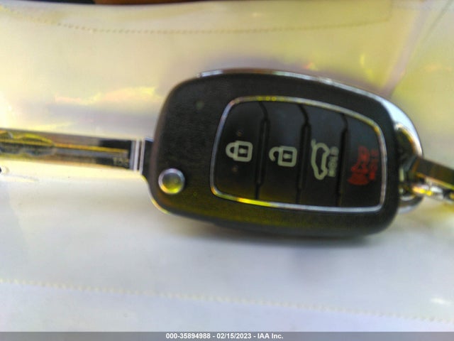 Hyundai Sonata 2016 5NPE24AF9GH417947 Image 11