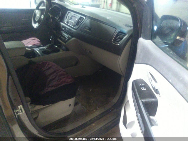 2015 KIA SEDONA LX VIN: KNDMB5C11F6021250