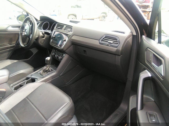 3VV3B7AX2MM043111 Volkswagen Tiguan Se/se R-line Black/sel