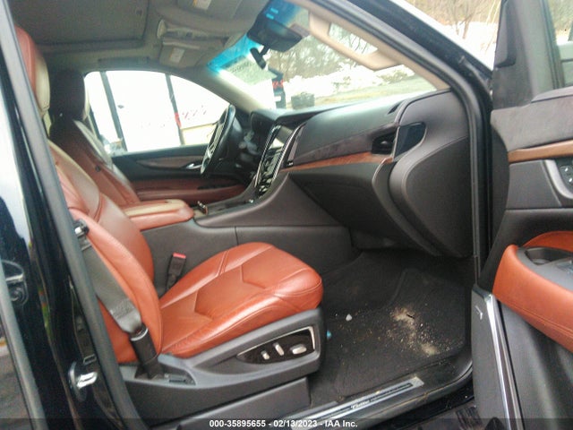 1GYS4SKJ2FR722812 Cadillac Escalade Esv Luxury