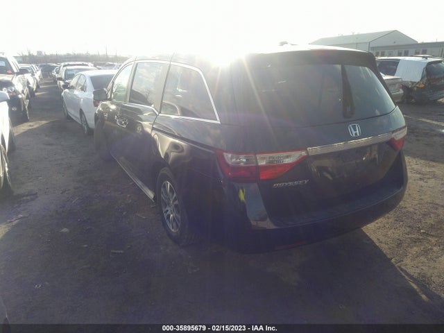 35895679 :رقم المزاد ، 5FNRL5H67DB070493 vin ، 2013 Honda Odyssey Ex-l مزاد بيع