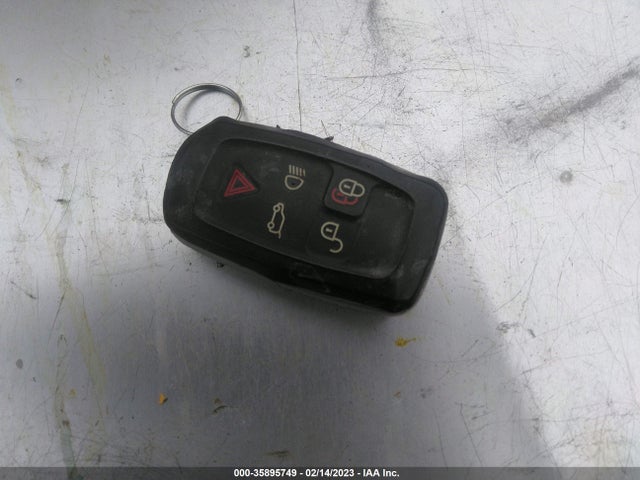 Land Rover Range Rover 2012 SALME1D47CA365319 Image 3
