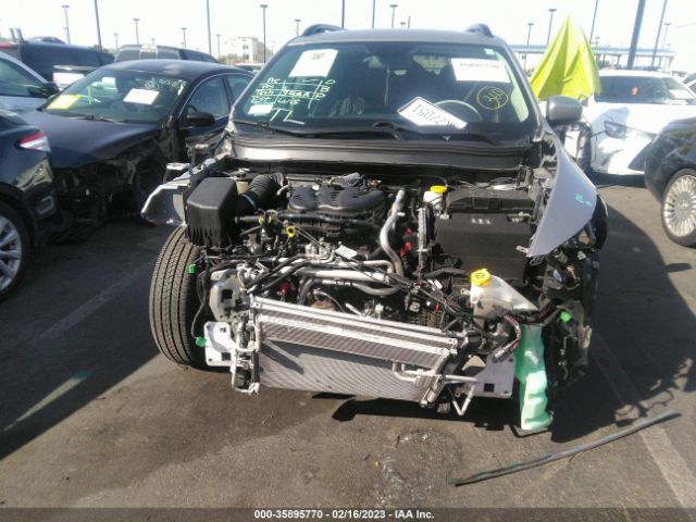 1C4PJMCX2JD571687 Jeep Cherokee Latitude
