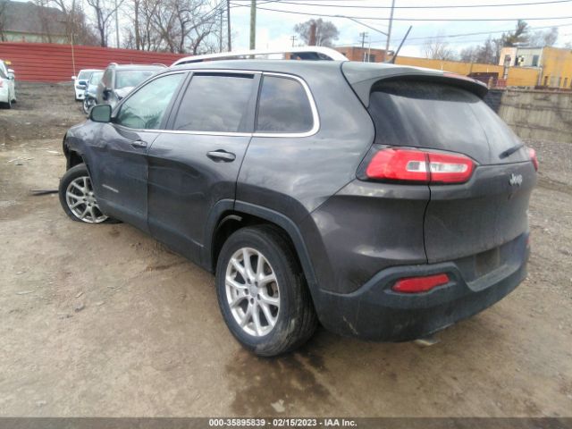 1C4PJLCB7FW694184 Jeep Cherokee Latitude