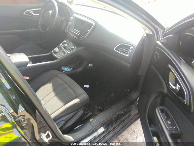 Chrysler 200 Limited 2015 1C3CCCAB2FN753972 Image 5
