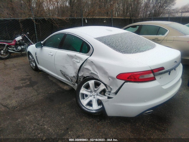 SAJWA0FB6BLR93300 Jaguar XF
