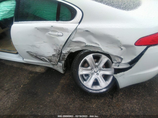 SAJWA0FB6BLR93300 Jaguar XF
