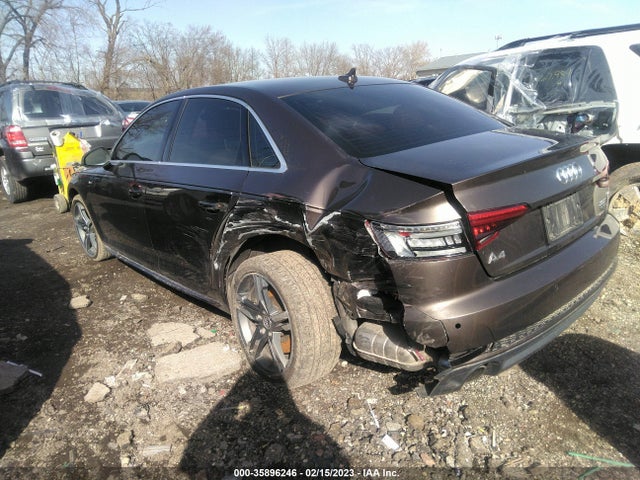 WAUENAF4XHN027158 Audi A4 Premium Plus