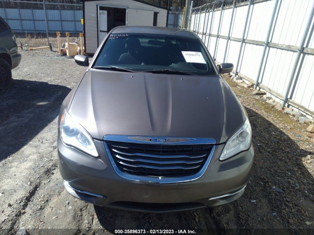 Chrysler 200 2013 1C3CCBAB2DN670467 Image 6