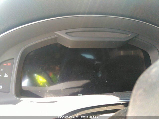 WA1LXAF70MD026772 Audi Q7 Premium Plus