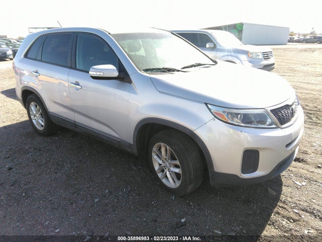 KIA SORENTO LX 2015 5XYKT3A64FG602147 Image 1