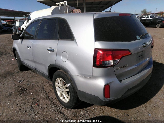 2015 KIA SORENTO LX VIN: 5XYKT3A64FG602147