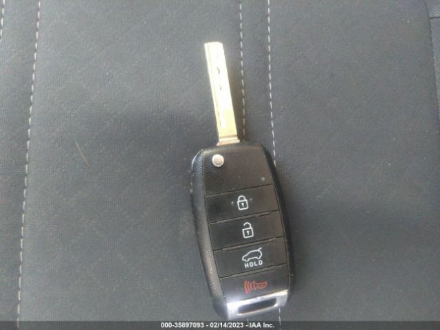 5XYPG4A39HG192096 KIA SORENTO LX