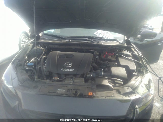 2018 MAZDA MAZDA3 4-DOOR TOURING VIN: 3MZBN1V3XJM168503