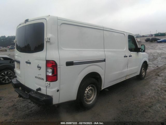 1N6AF0KY2HN806813 Nissan Nv Cargo S