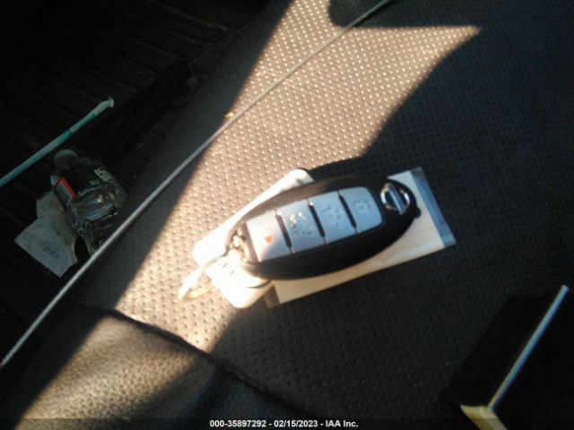 5N1AT2MV7FC919896 Nissan Rogue Sl