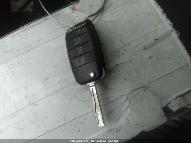 KNDJN2A27H7419788 KIA Soul Base