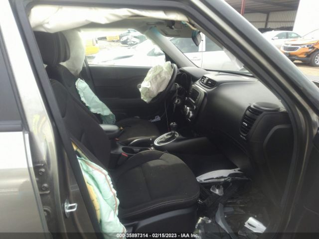 KNDJN2A27H7419788 KIA Soul Base