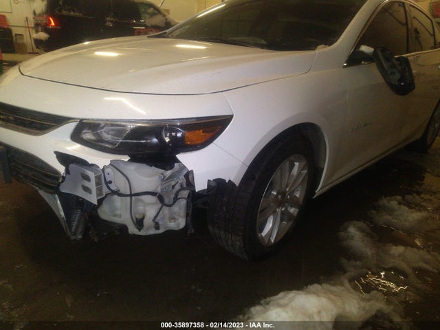 Chevrolet MALIBU LT 2018 1G1ZD5ST1JF186963 Image 4